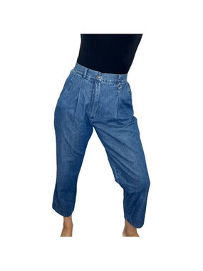 Vintage Canadian made 100% cotton denim high rise pleated blue jeans 6